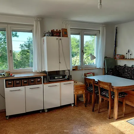 Cosy Room In House With Garden
