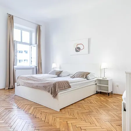 Stylish Apt For Longstays Margareten, Up To 5P