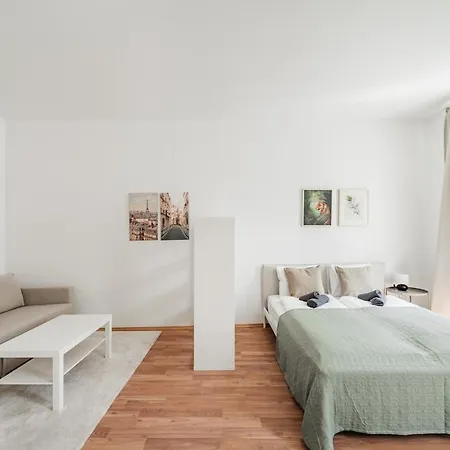 Central Studio Apartment