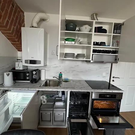 Classy Central Cosy Apartment