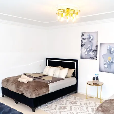 Spacious Rooms 5 Minutes To Wiener Stadthalle Cg