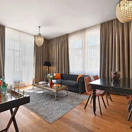 6 Rooms