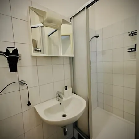 Beautiful 1 Bedroom Retreat 10 Min To Westbahnhof
