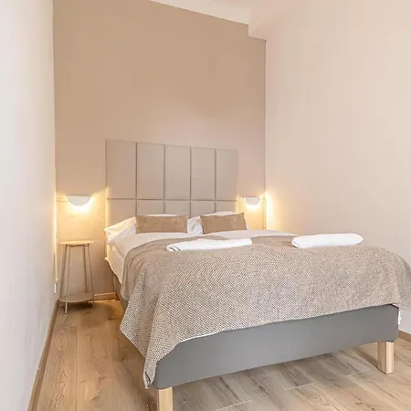 Lovely 1Br & 1Lr Apt For 5P In The Heart Of Vienna