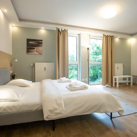 Urban Studio With Queen-Size Bed, Self Check-In