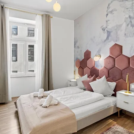 Elegant Room Near Prater & City Center