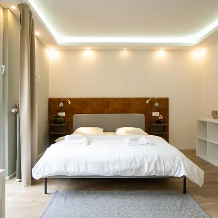 Modern Studio With Queen-Size Bed, Self Check-In
