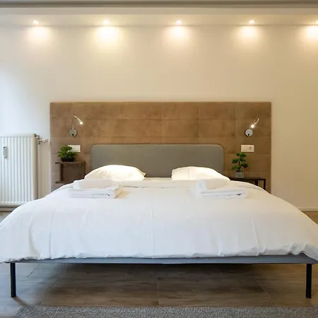 Smart Studio With Queen-Size Bed, Self Check-In