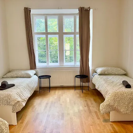 Modern 2Br Long-Term Apartment With Free Parking