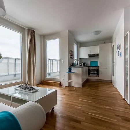 Beautiful Home - Skyline Apartment
