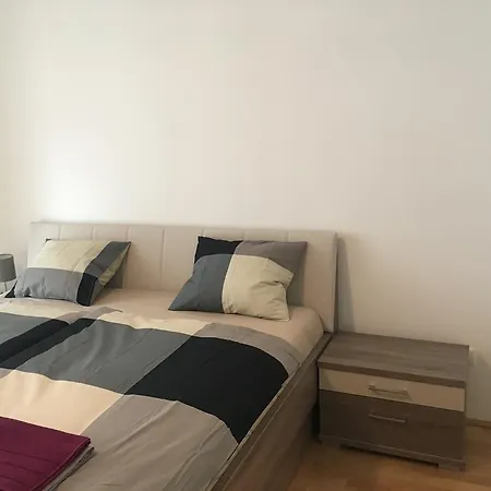 Dc Living Donaucity Apartment