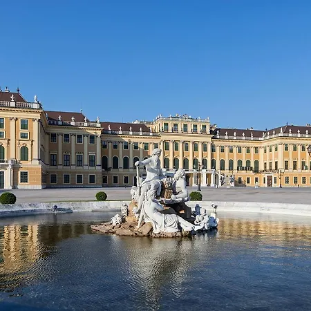 Schloss Schoenbrunn Grand Suite