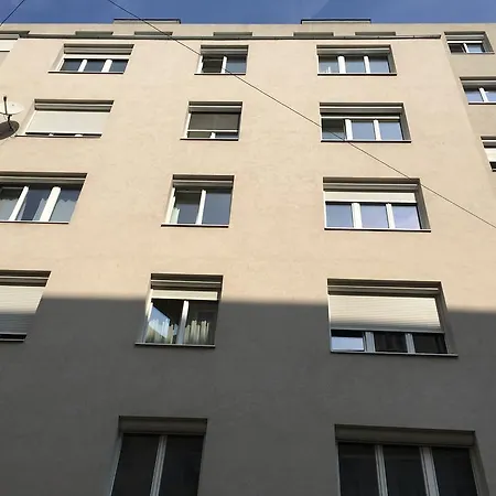 Vienna Downtown River Apartment
