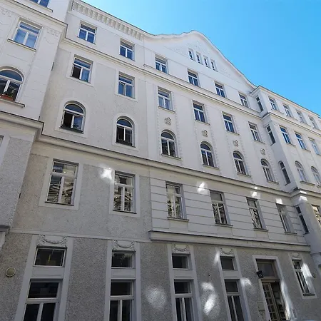 Kaiser Apartments