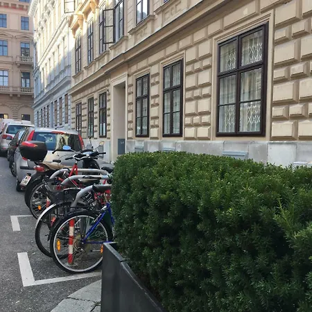 Heart Of Vienna Harmoniegasse Apartment