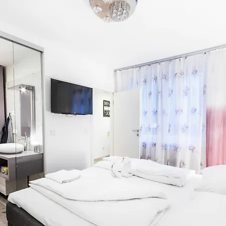 Grand Apartment Vienna