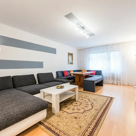 Vienna Apartment Am Schwedenplatz