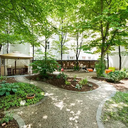 Allyouneed Hotel Vienna2