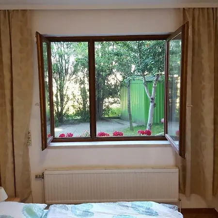 Donaufelder Apartment