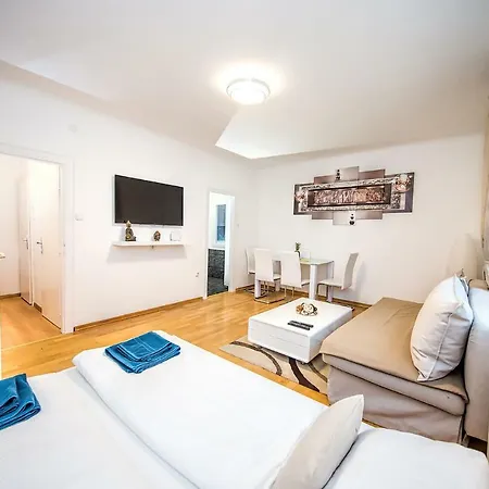 Apartment Mahlerstrasse Next To Opera Hause