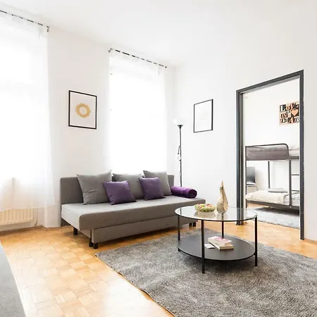 Lovely Two Level Apartment For Families