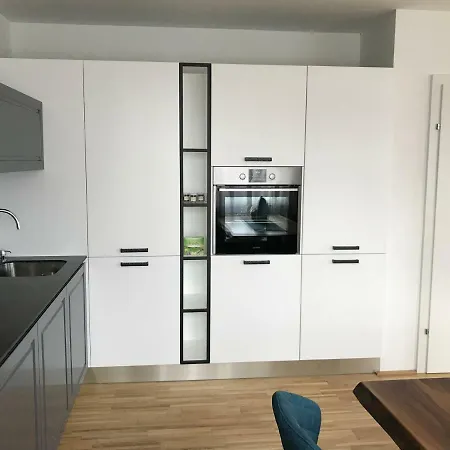 Vienna Hauptbanhof And Belvedere Two Bedroom Apartment