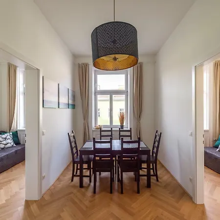 Wallenstein Apartments - Contactless Check In