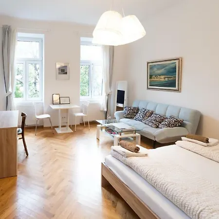 Prater Studio Next Fair, Un, Wu And City Center Apartamento